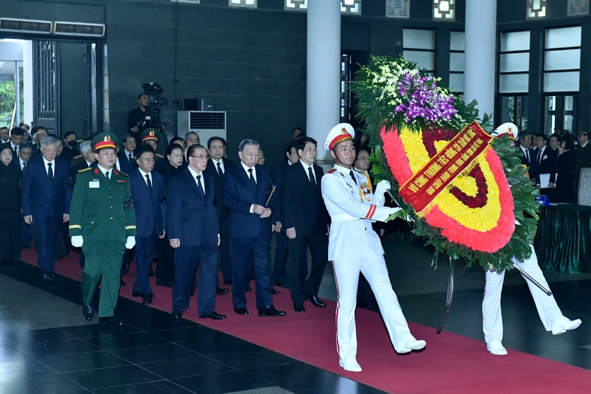 le-quoc-tang-nguyen-chu-tich-nuoc-tran-duc-luong.jpg