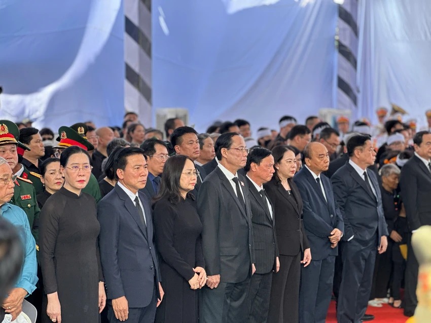 lanh-dao-dang-nha-nuoc-nguyen-chu-tich-nuoc-tran-duc-luong.jpg