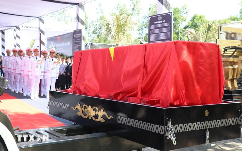 le-an-tang-nguyen-chu-tich-nuoc-tran-duc-luong-6.jpg