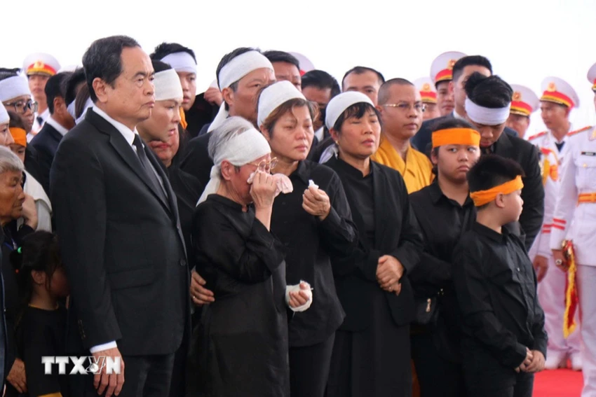 le-an-tang-nguyen-chu-tich-nuoc-tran-duc-luong-8.jpg
