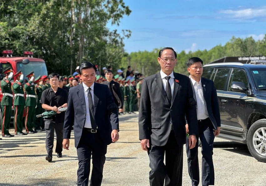 pho-chu-tich-quoc-hoi-tran-quang-phuong-tran-duc-luong.jpg