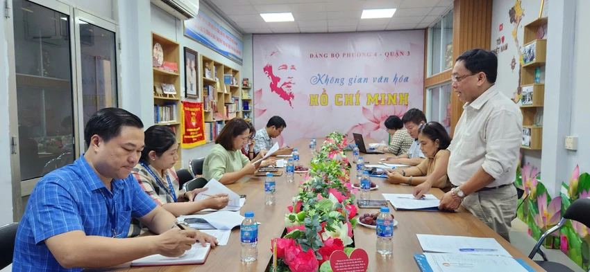 can-bo-mat-tran-tp.hcm.jpg