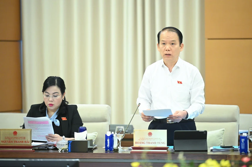 chanh-an-le-minh-tri-se-di-khao-sat-toa-chuyen-biet-o-trung-quoc-va-som-bao-cao-bo-chinh-tri-hoang-thanh-tung.jpg
