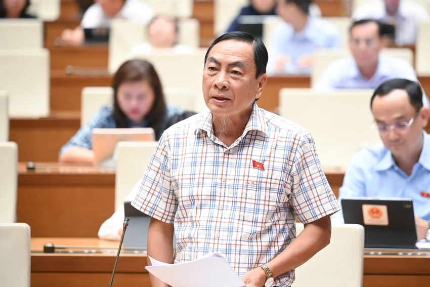 Hôm nay, hai tư lệnh ngành tài chính, giáo dục đăng đàn chất vấn nhiều vấn đề nóng