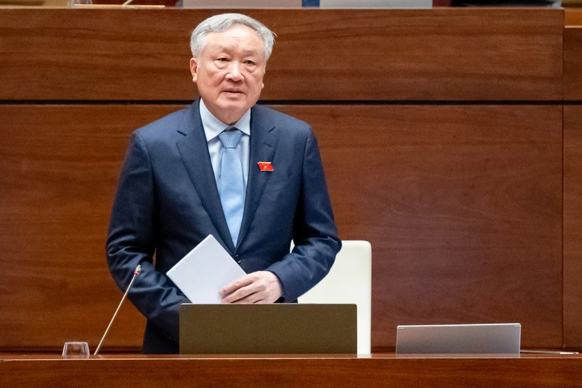 ong-nguyen-hoa-binh-phai-giai-quyet-xong-cac-vu-kien-keo-dai-truoc-30-6.jpg