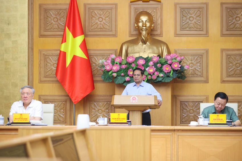 thu-tuong-chu-tri-cuoc-hop-ve-trien-khai-to-chuc-chinh-quyen-dia-phuong-2-cap.jpg