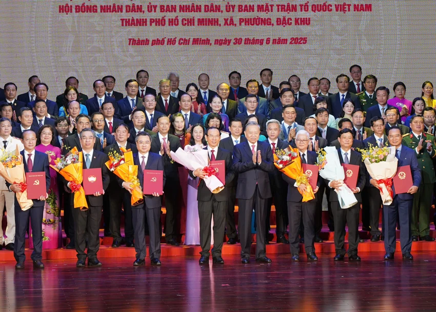 tong-bi-thu-to-lam-TP.HCM moi.jpg