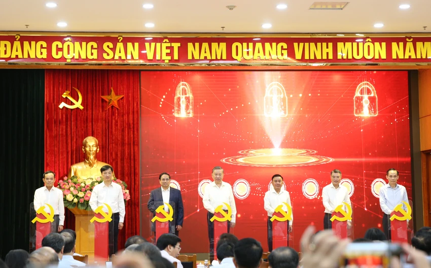 tong-bi-thu-va-thu-tuong-du-ra-mat-3-nen-tang-ung-dung-phuc-vu-thuc-hien-nghi-quyet-57.jpg