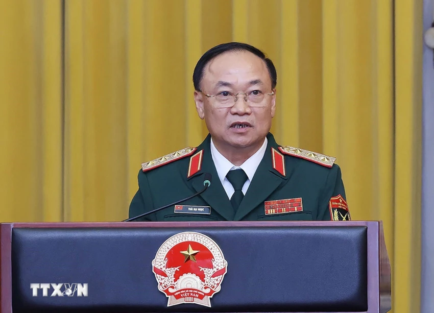 trao-quyet-dinh-thang-ham-thuong-tuong-cho-4-sy-quan-cap-cao-quan-doi-va-cong-an-to-an-xo-4.jpg
