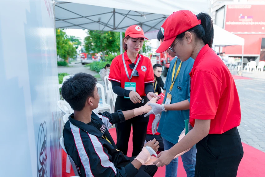 tp-hcm-trien-lam-quoc-te-va-nhung-ky-nang-can-biet-ve-phong-chay-chua-chay-9.jpg