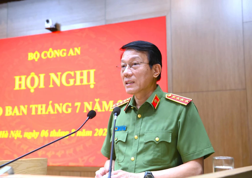 Bộ trưởng Lương Tam Quang có chỉ đạo về sắp xếp, bố trí lực lượng công an tỉnh, xã