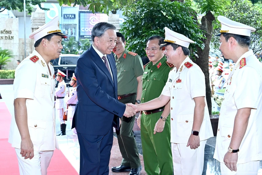 tong-bi-thu-to-lam-nhac-ve-so-7-thien-quang-luc-luong-sbc-day-kieu-hanh-cua-canh-sat-hinh-su-3.jpg
