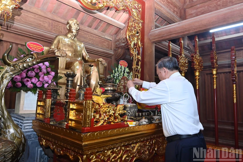 tong-bi-thu-to-lam-dang-huong-tai-khu-tuong-niem-cac-tien-boi-cach-mang-tai-tuyen-quang-2.jpg