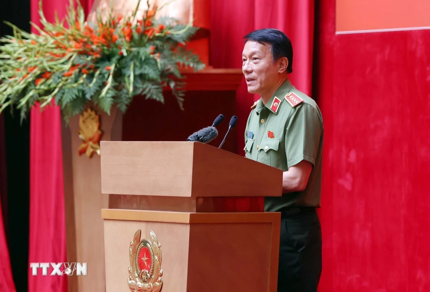 tong-bi-thu-to-lam-gap-mat-can-bo-cong-an-cap-cao-nghi-huu-2.jpg