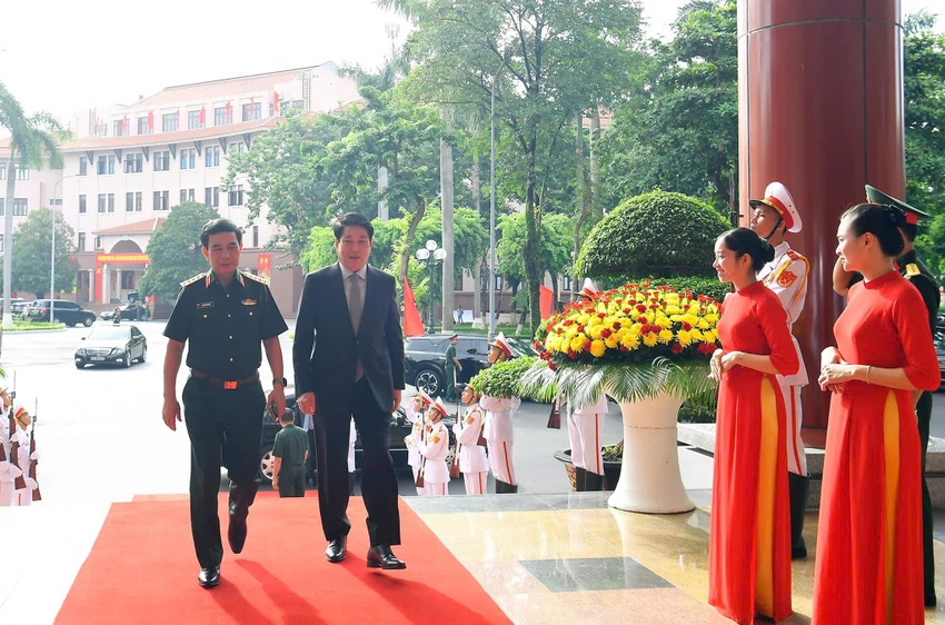 gap-mat-lanh-dao-dang-nha-nuoc-tong-bi-thu-1.jpg