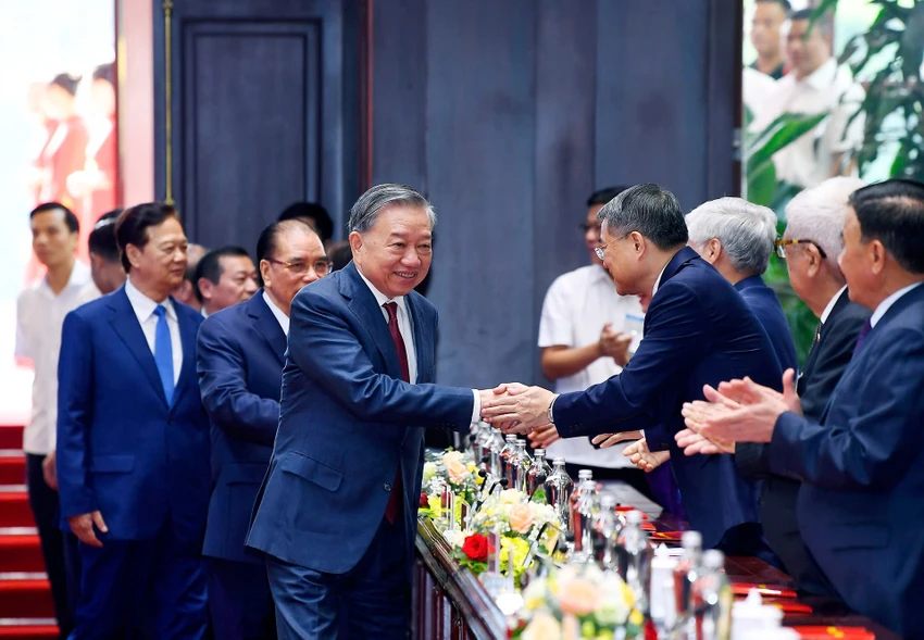 Tổng Bí thư Tô Lâm gặp mặt nguyên lãnh đạo Đảng, Nhà nước