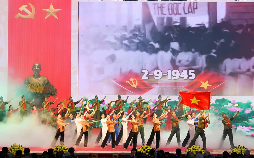 tong-bi-thu-to-lam-gap-mat-nguyen-lanh-dao-dang-nha-nuoc-6.jpg