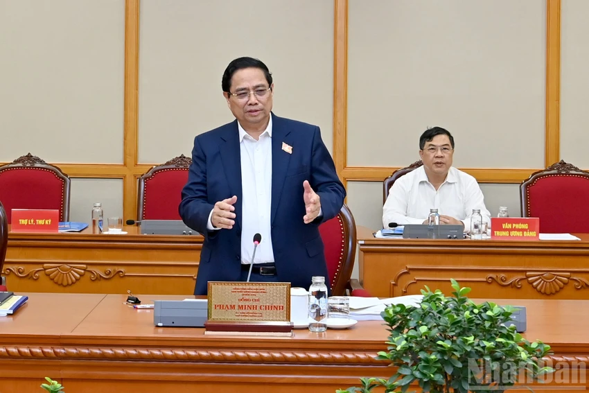 bo-chinh-tri-cho-y-kien-ve-de-an-nhan-su-cua-4-dia-phuong.jpg