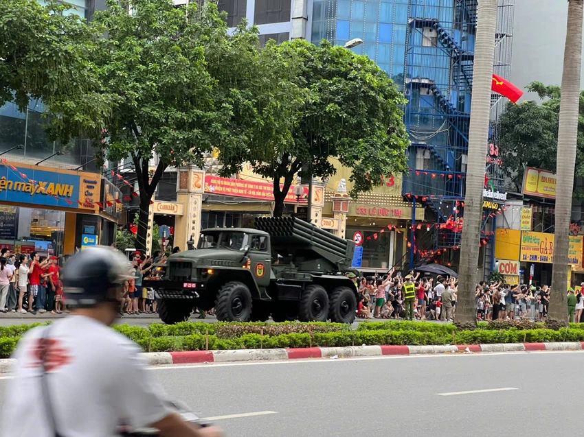 dan-khi-tai-bat-dai-di-chuyen-a80-1.jpg