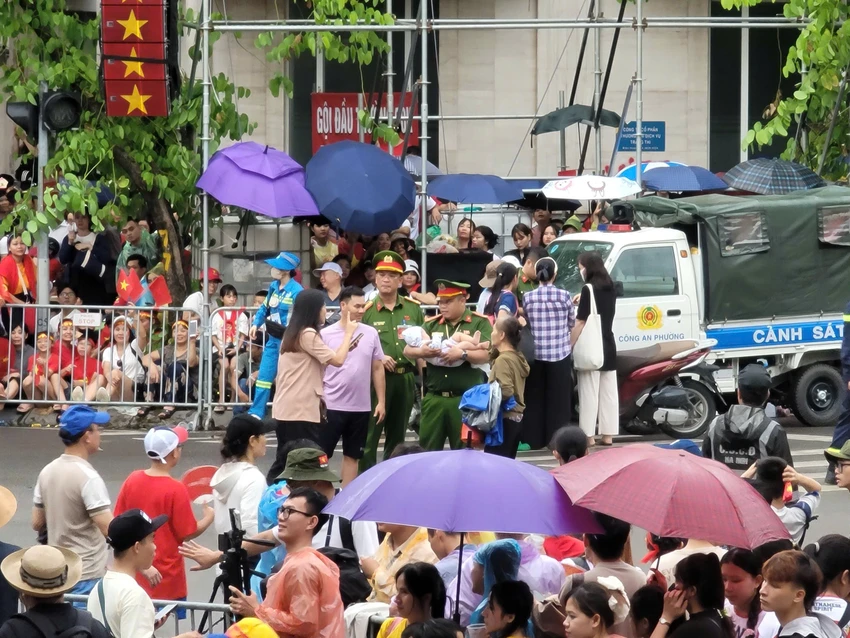 phi-hung-chau-be-a80.jpg