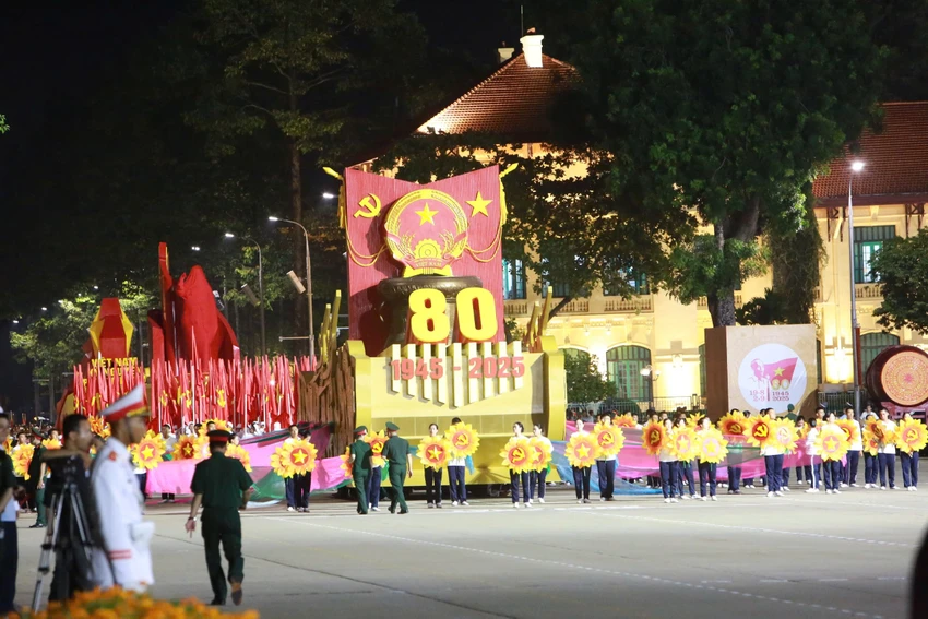 xe-nghi-truong-1.jpg