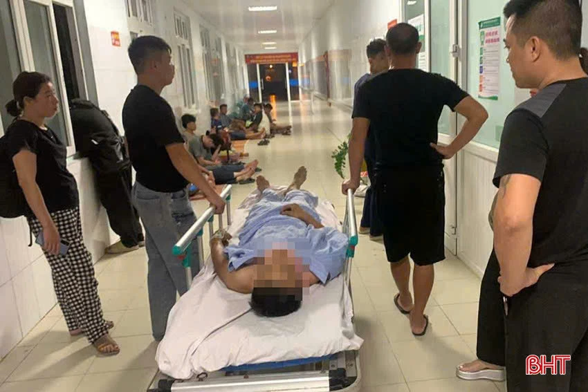 anh-nvq-bao-so-5-ha-tinh.jpg