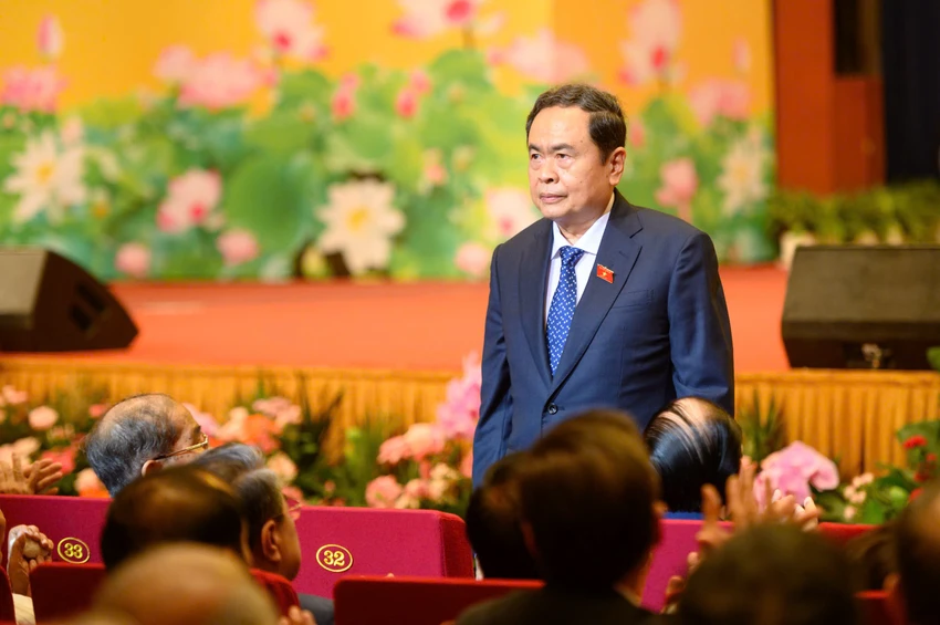 6-tong-bi-thu-to-lam-gap-mat-gan-2-000-dai-bieu-quoc-hoi-qua-cac-thoi-ky.jpg
