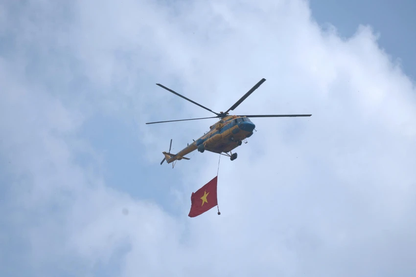 bien-doi-bay-a80-mi-4.jpg