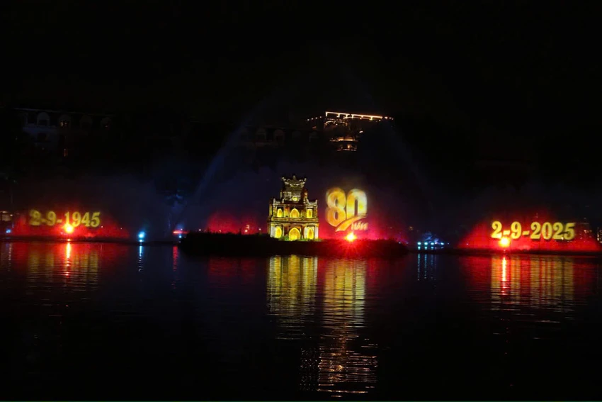 A80-Ngay-30-8-le-dieu-binh-dieu-hanh-ho-hoan-kiem-viet-thinh-4.jpg