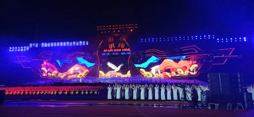 A80-dai-le-dieu-binh-dieu-hanh-dac-lam-concect-2.jpg