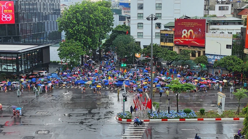 A80-dai-le-dieu-binh-dieu-hanh-minh-truc-2.jpg