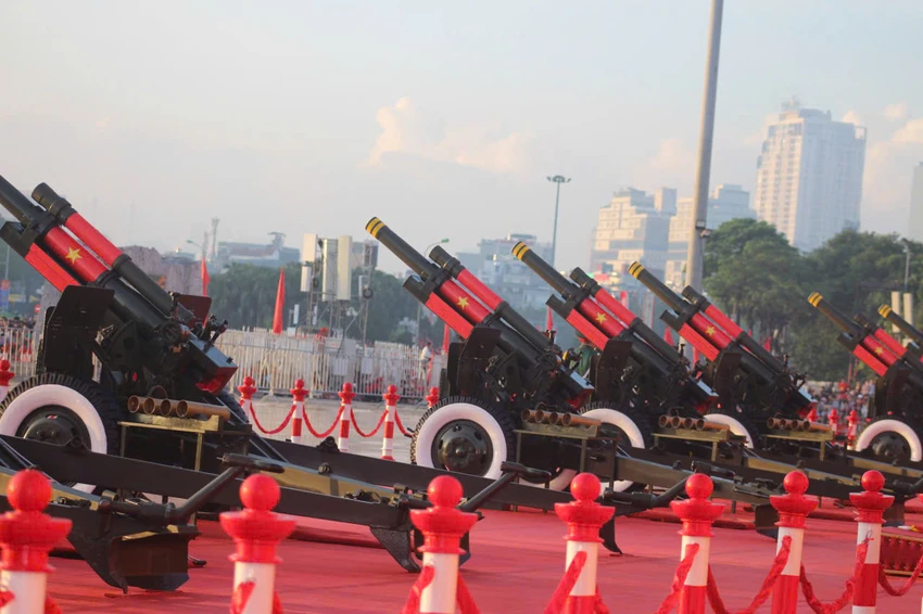 A80-dai-le-dieu-binh-dieu-hanh-phao-le-dac-lam-5.jpg