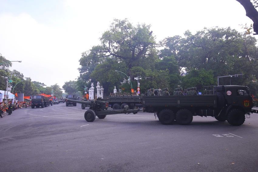 A80-dai-le-dieu-binh-dieu-hanh-phi-hung-6.jpg