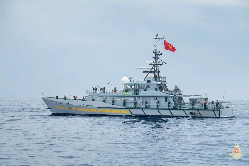 A80-dai-le-dieu-binh-dieu-hanh-quan-chung-hai-quan-2.jpg