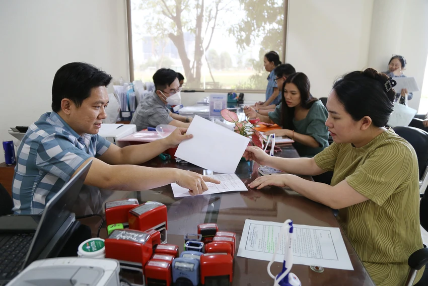 Bộ Nội vụ đề nghị báo cáo về cán bộ, công chức nghỉ việc theo Nghị định 178 và 67