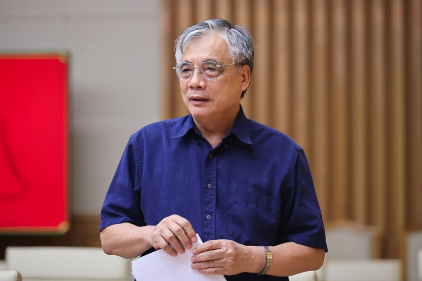sap-xep-lai-doi-ngu-giai-toa-ap-luc-cho-can-bo-co-so-tran-dinh-thien.jpg