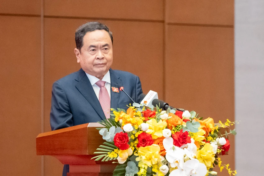 chu-tich-quoc-hoi-da-gop-phan-vao-cuoc-cach-mang-sap-xep-lai-giang-son-tram-nam-moi-co-mot-lan-1.jpg