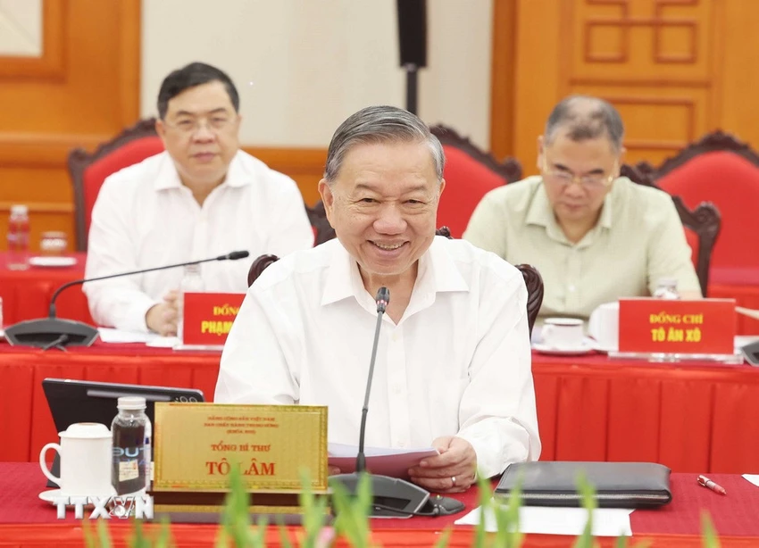 Tổng Bí thư: Cần đi đầu trong khắc phục 'bệnh' lười suy nghĩ, bảo thủ về tư duy