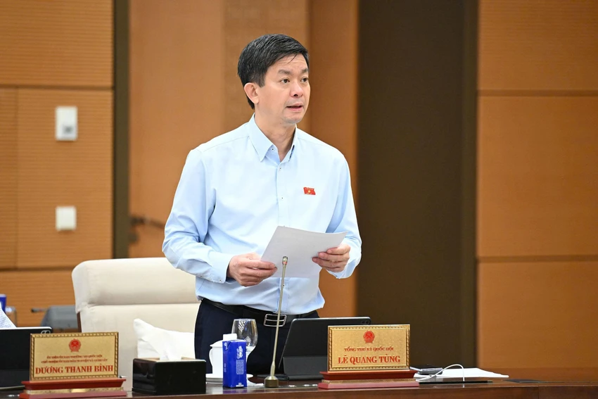 ong-le-quang-tung-khoa-xv-la-nhiem-ky-dau-tien-quoc-hoi-to-chuc-cac-ky-hop-bat-thuong.jpg