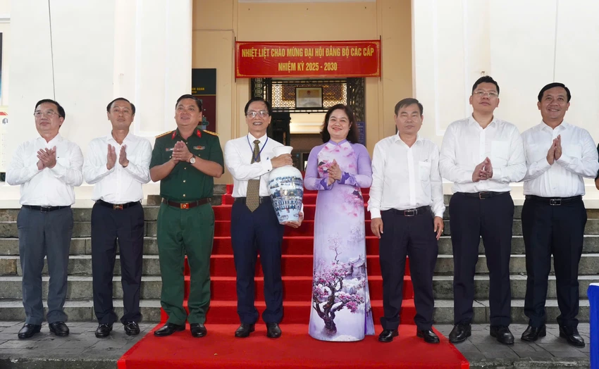 bao-tang-ho-chi-minh-7.jpg