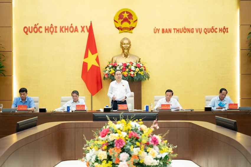 Khai mạc kỳ họp thứ 10 - kỳ họp có khối lượng công việc nhiều nhất trong lịch sử hoạt động