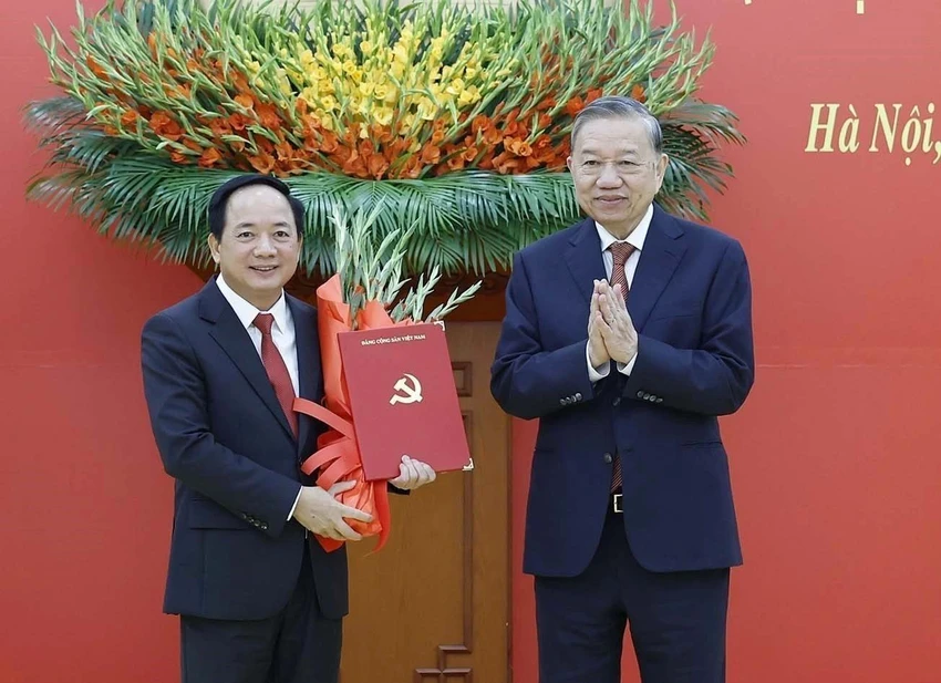 ong-trinh-van-quyet-giu-chuc-truong-ban-tuyen-giao-va-dan-van-trung-uong-1.jpg