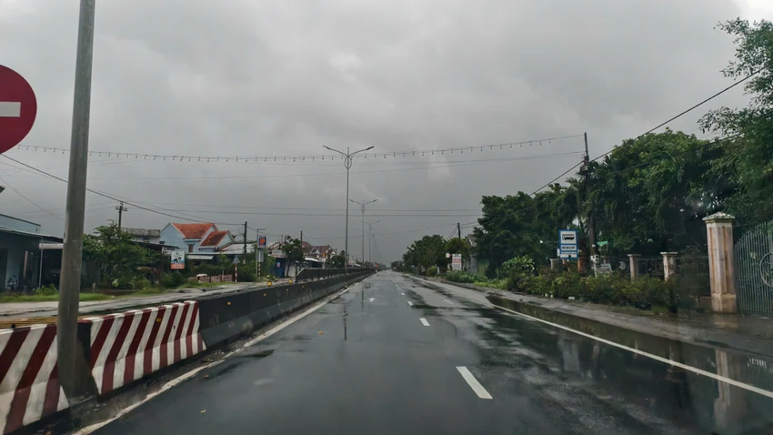 nguyen-yen-quoc-lo-1a-vang-ve.jpg