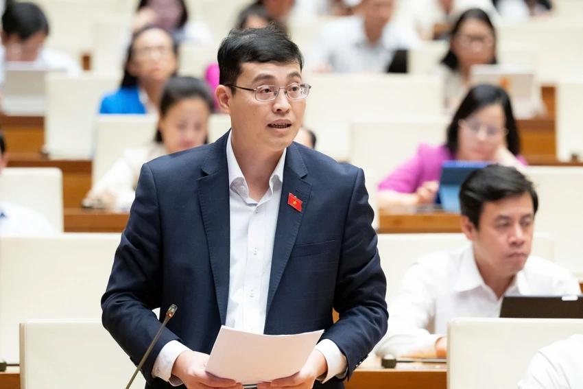 lo-ngai-nguy-co-loi-dung-dau-tu-gian-tiep-gay-rui-ro-lam-meo-mo-thi-truong-do-duc-hien.jpg