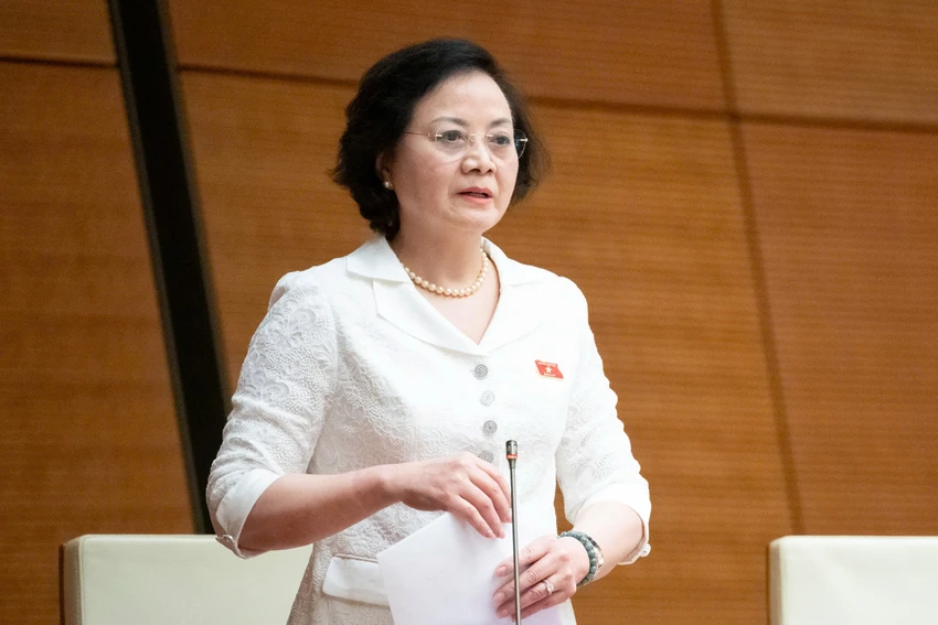 pham-thi-thanh-tra-giai-quyet-dut-diem-kho-khan-kien-toan-doi-ngu-can-bo-cap-xa-truoc-1-1-2026.jpg