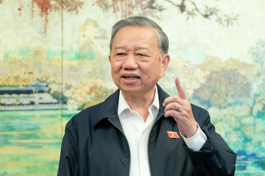 Tổng Bí thư yêu cầu Hà Nội, TP.HCM đi đầu trong chuyển đổi mô hình chăm sóc trẻ có hoàn cảnh đặc biệt