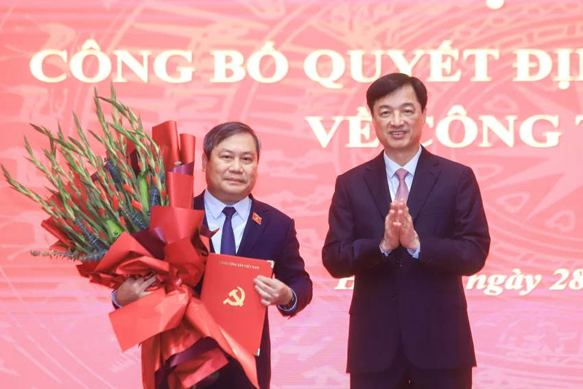 bo-chinh-tri-phan-cong-ong-vu-dai-thang-lam-pho-bi-thu-thanh-uy-ha-noi.jpg