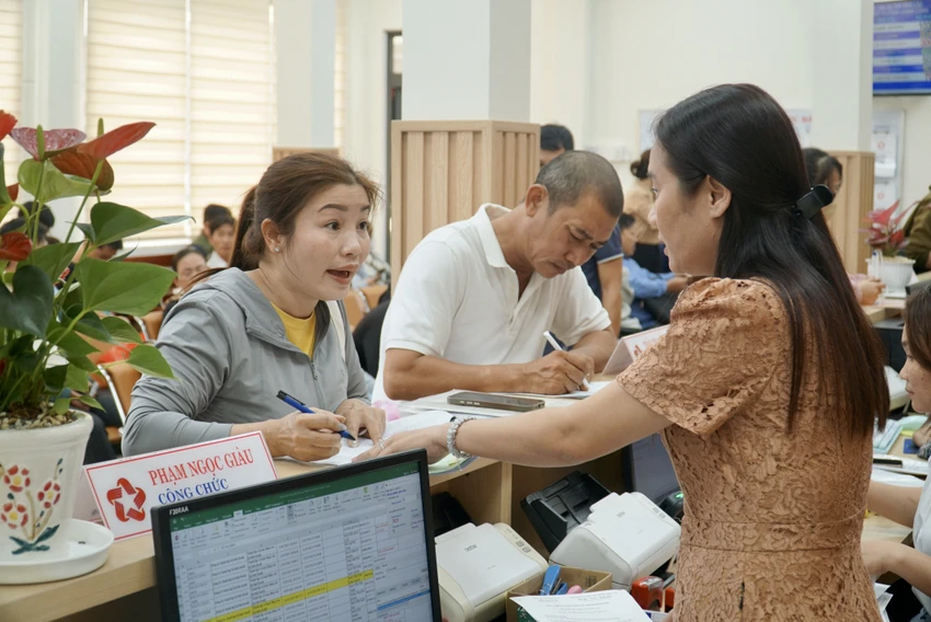 nam-2026-danh-gia-cong-chuc-theo-kpi.jpg