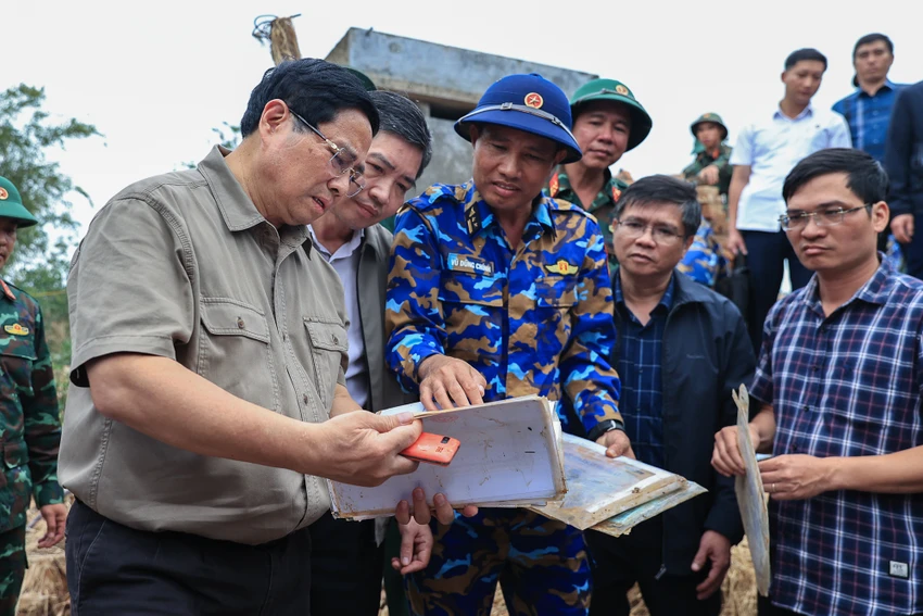 ngay-mai-1-12-trien-khai-chien-dich-quang-trung-than-toc-dung-lai-nha-cho-nguoi-dan-vung-lu-thu-tuong-pham-minh-chinh-3.jpg