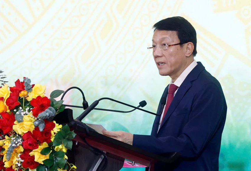 bo-truong-luong-tam-quang-nganh-cong-an-tap-trung-cung-co-vanh-dai-an-ninh-hang-rao-mem-3.jpg
